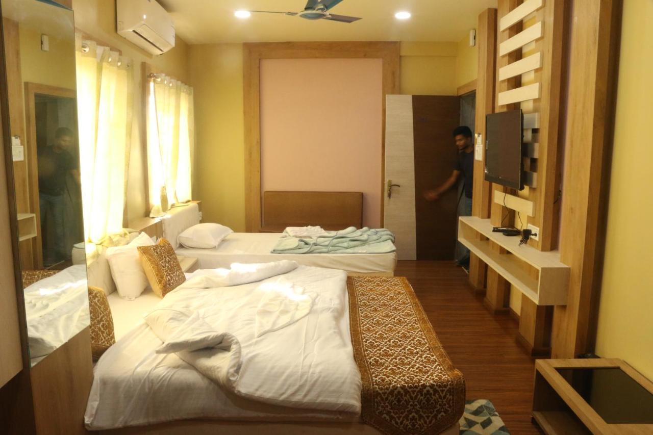 Hotel Himalaya アガルタラ エクステリア 写真